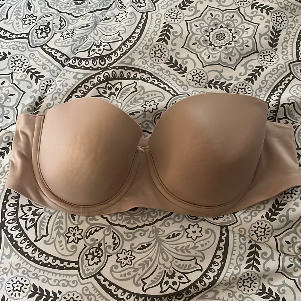 Strapless bra
